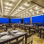 Ayhan Hotel