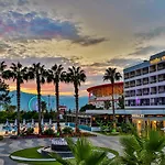 Nashira City Resort Hotel