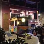 Berlin Hostel & Street