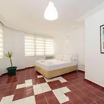 Peaceful Flat Near Trendy Attractions In Muratpasa
