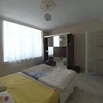Mckizilsaray Apart