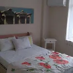 Mckizilsaray Apart