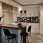 Sunny Antalya Villa In Kale Ici Antalya 7 Persoons