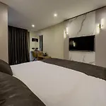 Quality Gold Suite Hotel