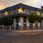 Rudblu Suites