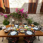 White Garden Hotel-Adult Only