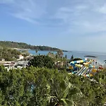 Seaphoria Beach Hotel & Spa