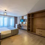 Leliko Suites