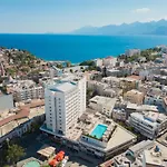 Best Western Plus Khan Hotel