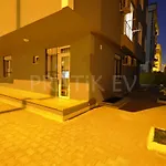 Pratik Ev Apartment