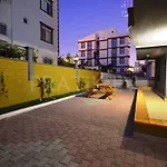 Pratik Ev Apartment