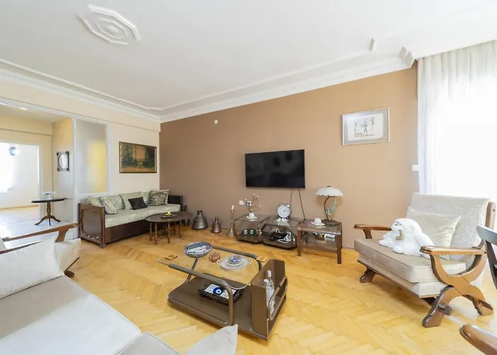 Flat W Balcony Fireplace 5 Min To Beach In Antalya