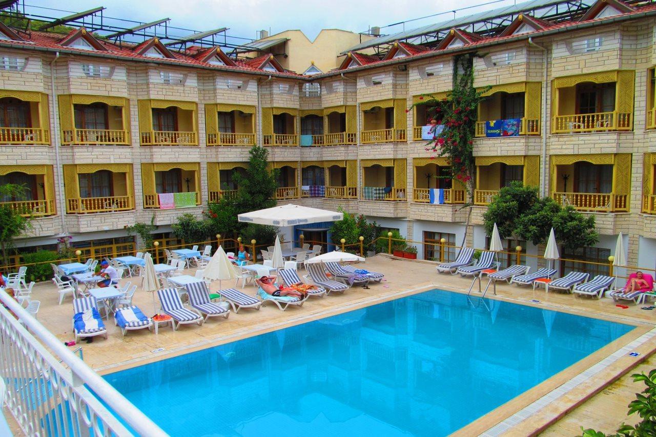 Mr Crane Hotel 3*