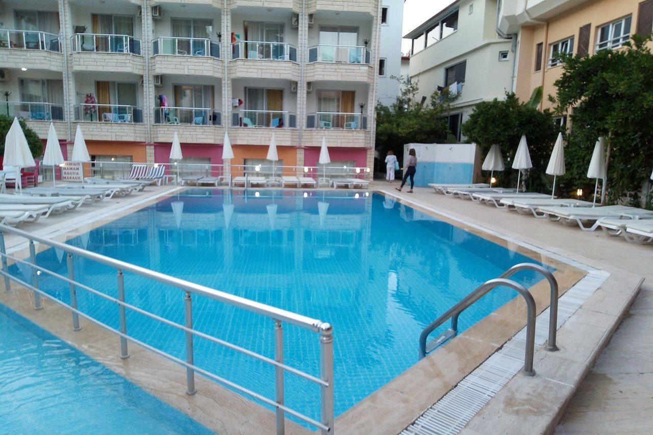 Hotel Mr Crane 3*