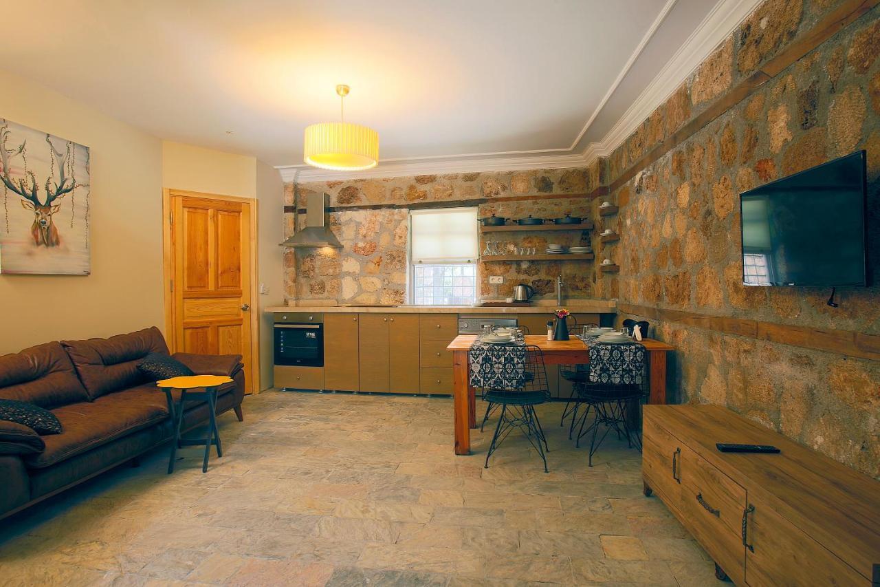 Castle Boutique Pansiyon Antalya