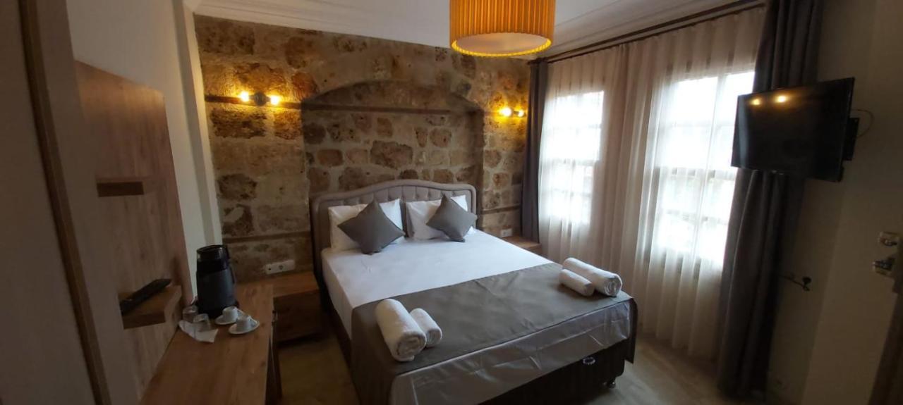 Castle Apartment *