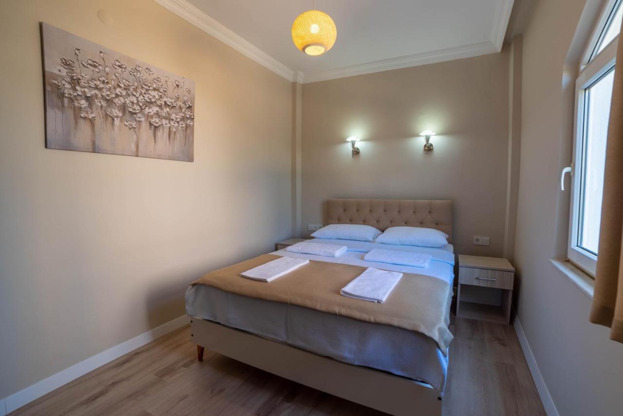 Aparthotel Rega *