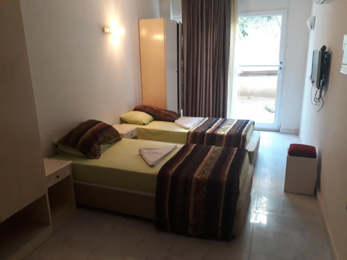 Lara Camlik Homestay *