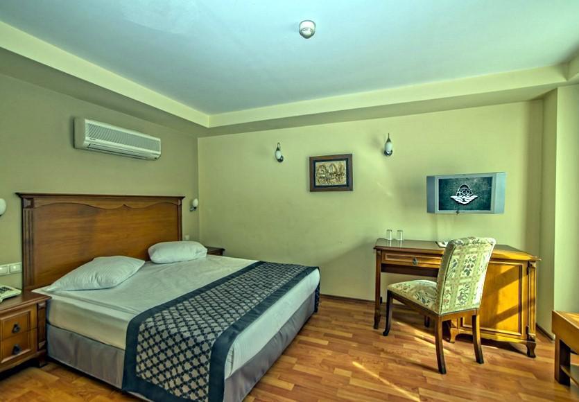 Argos Hotel 3*