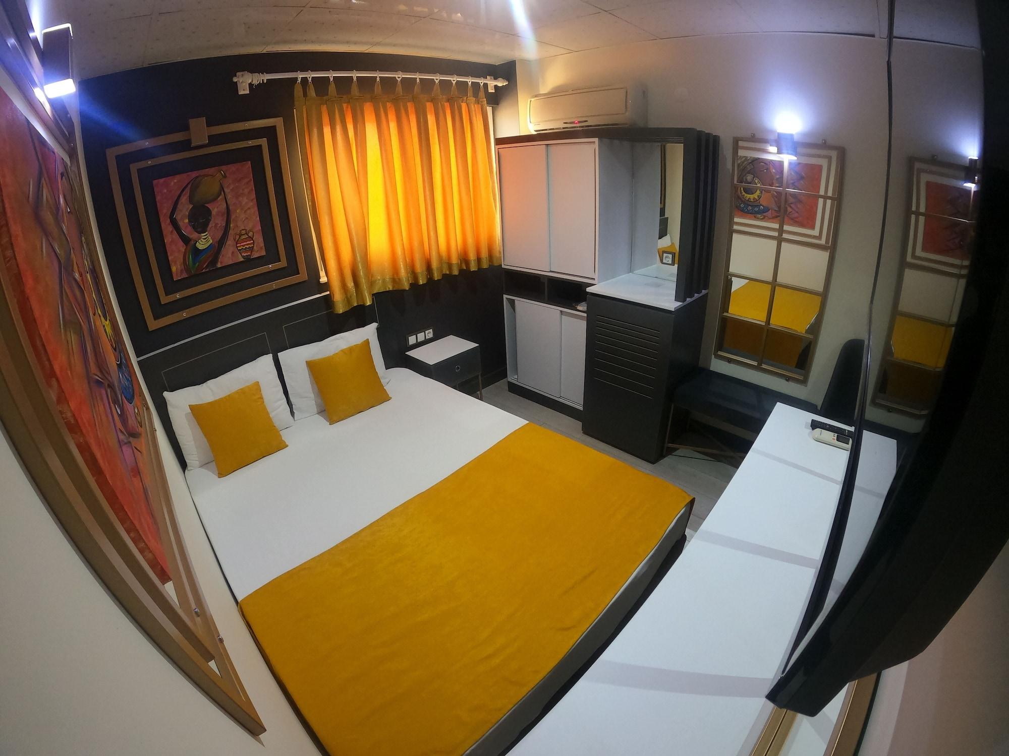 Hotel Exporoyal
