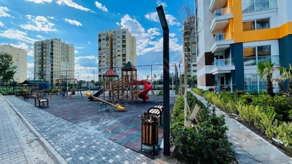 La Casa Airport House With A Pool Daire