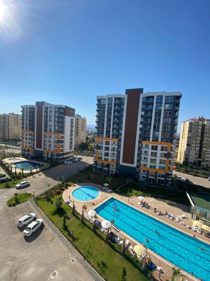 La Casa Airport House With A Pool Daire *