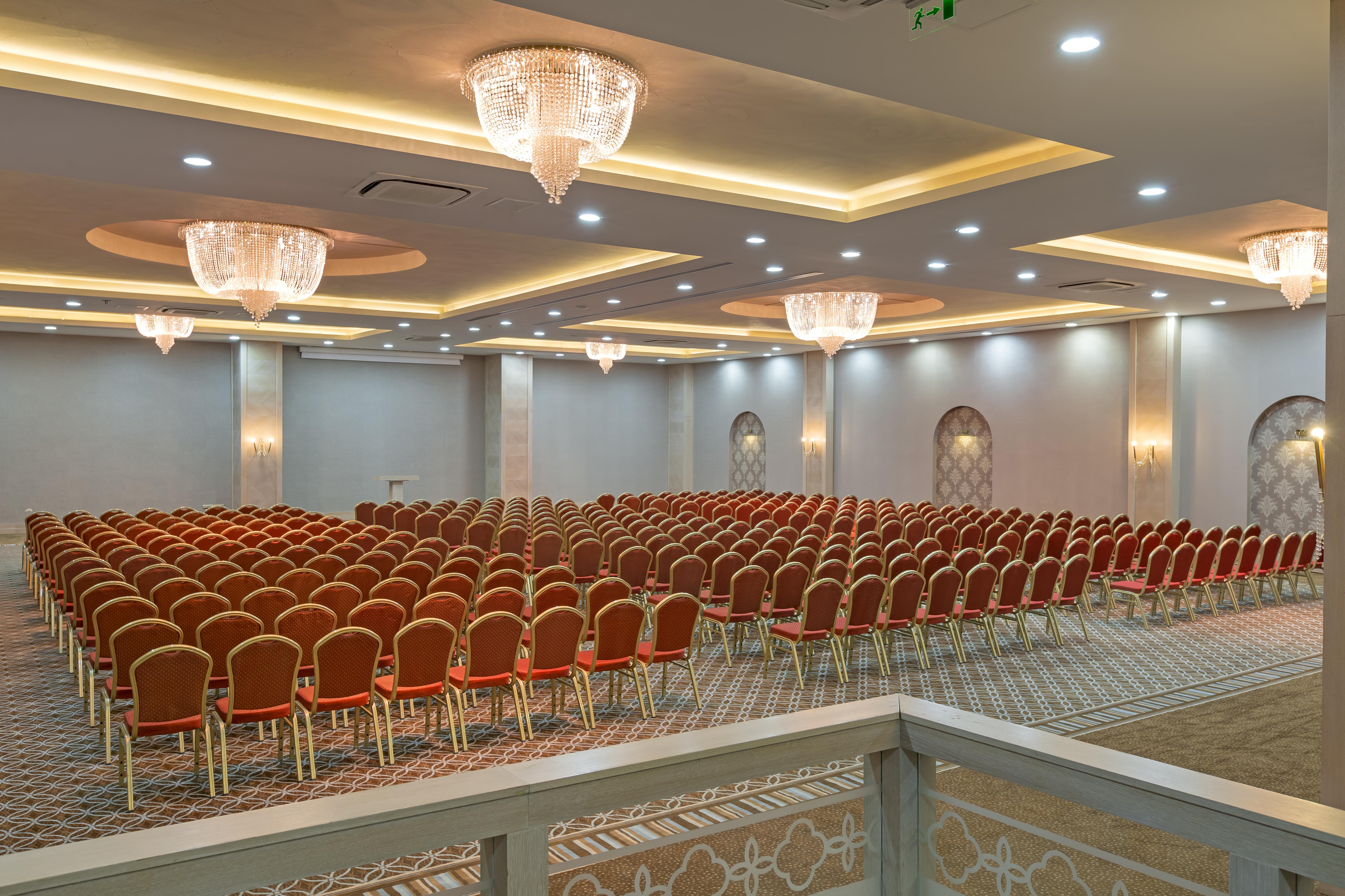 Royal Palace 5*