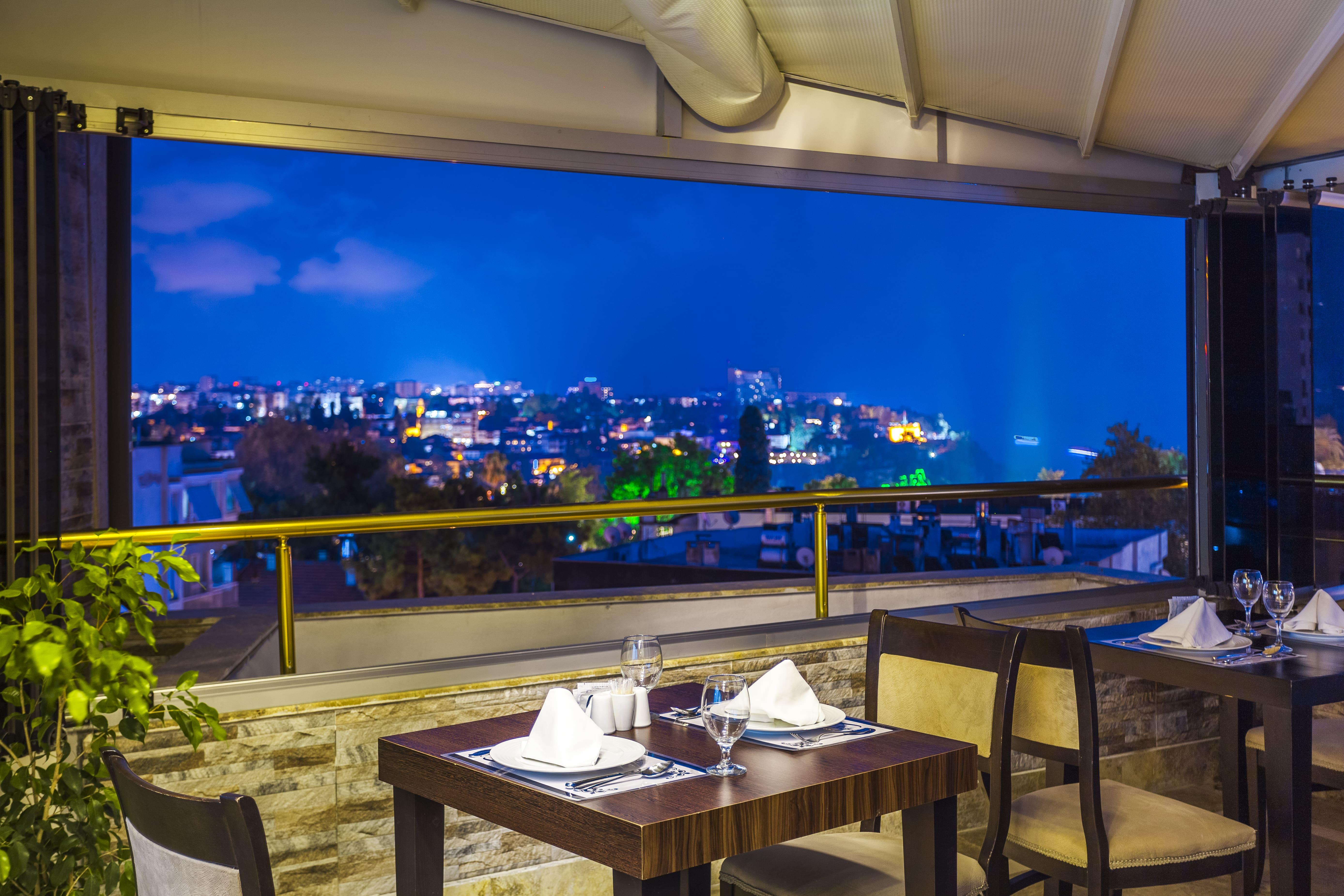Ayhan Hotel 3*