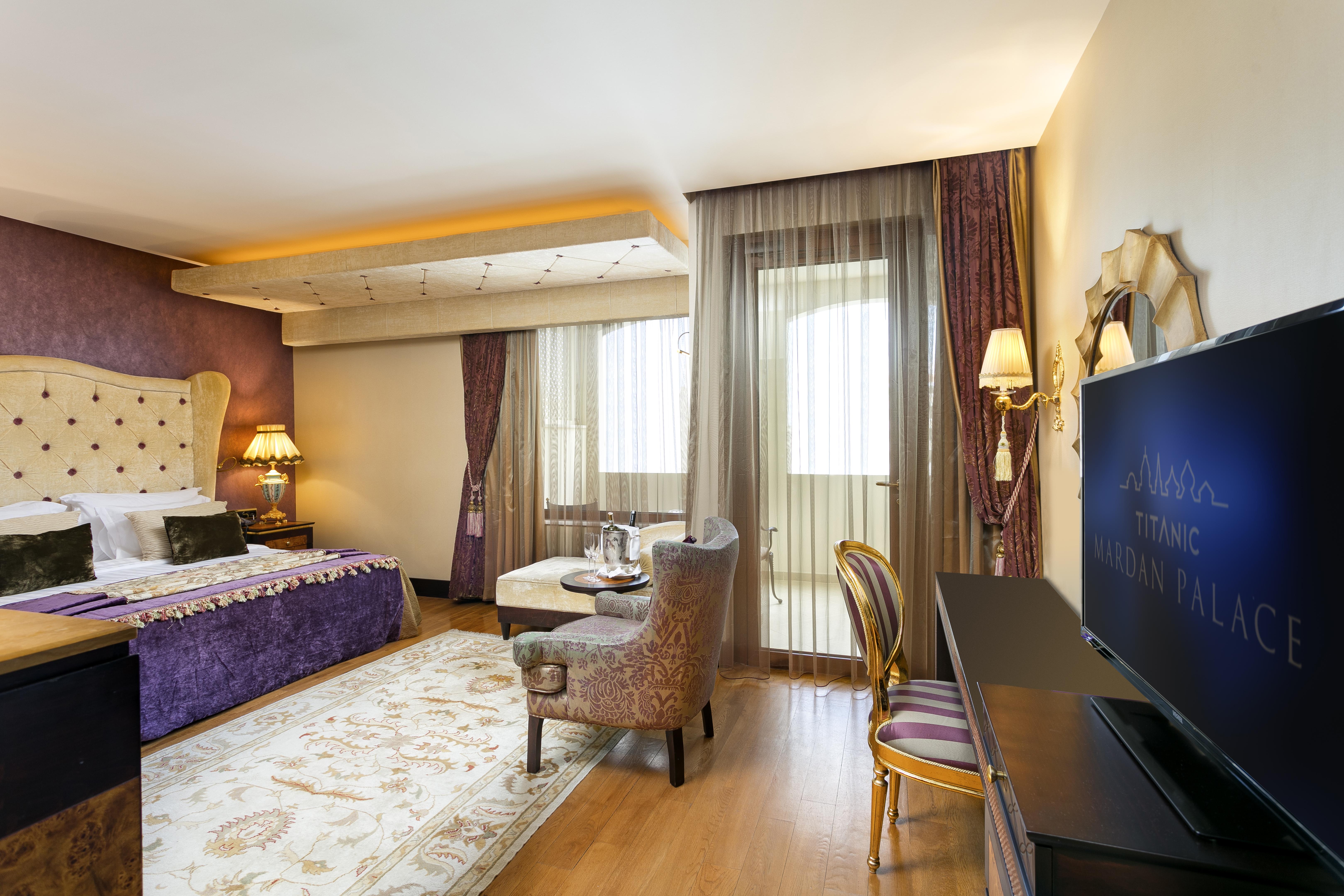 Titanic Mardan Palace