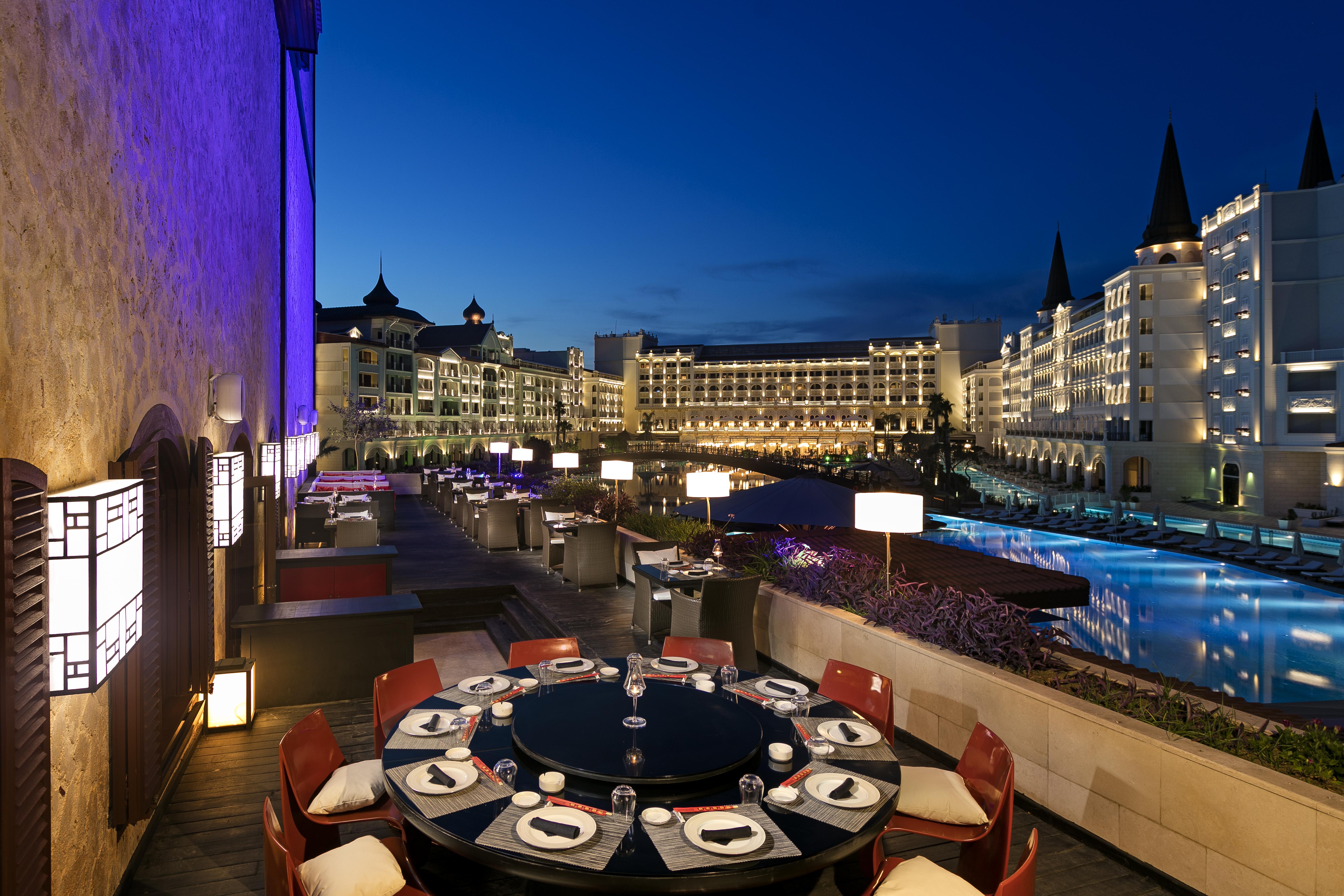 Titanic Mardan Palace