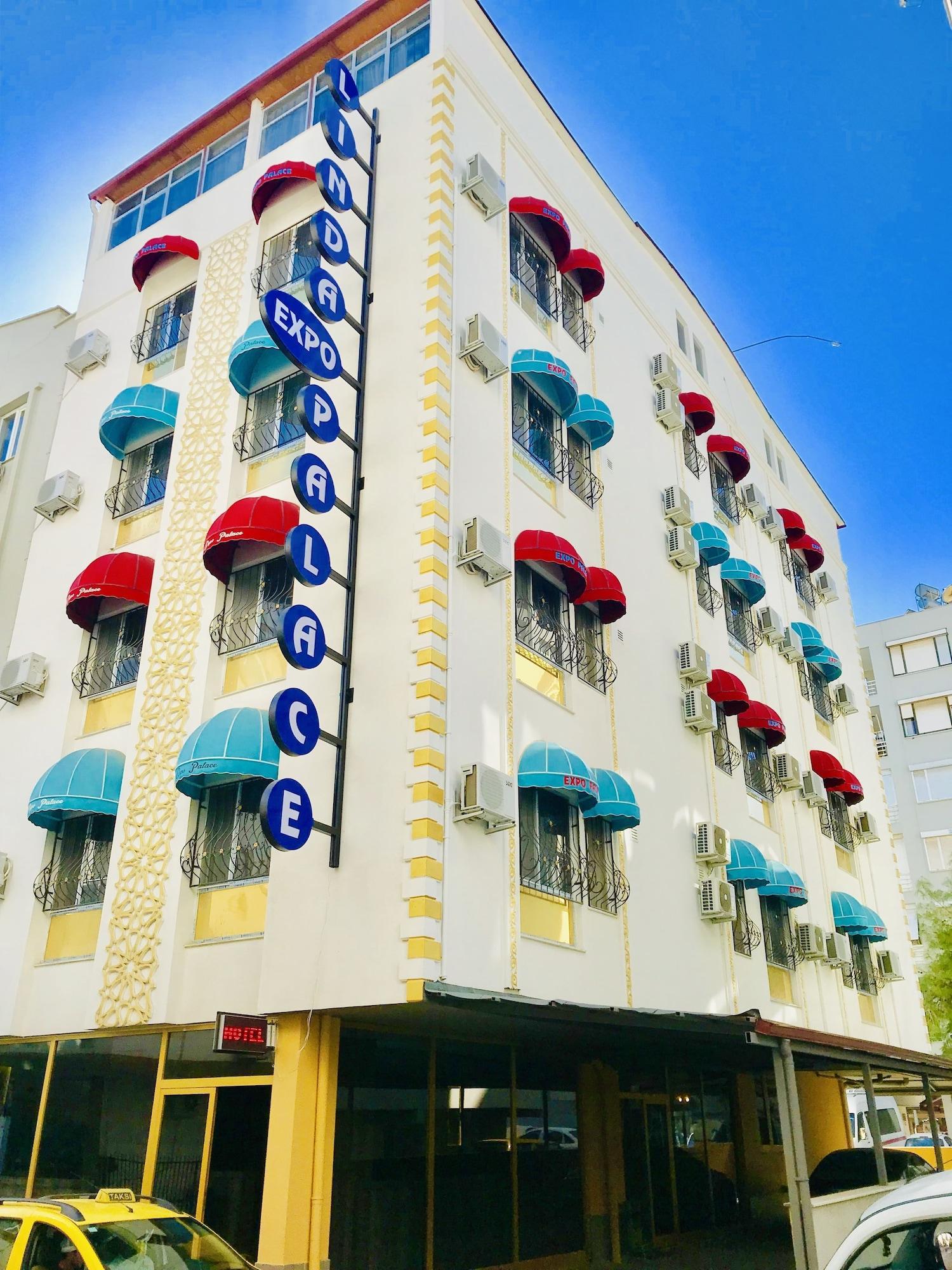 Hotel Linda Expo Palace