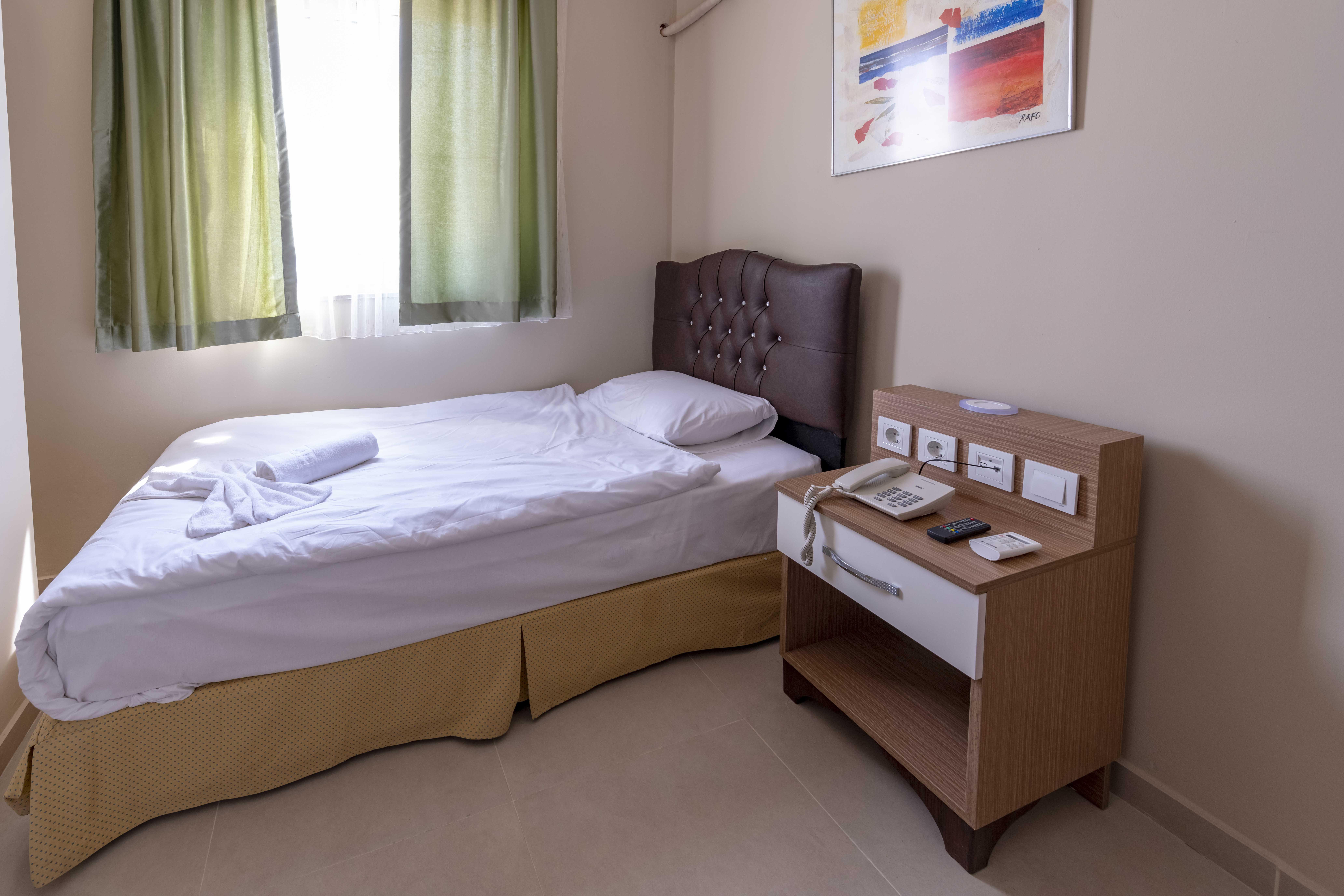 Ahsen Hotel 3*