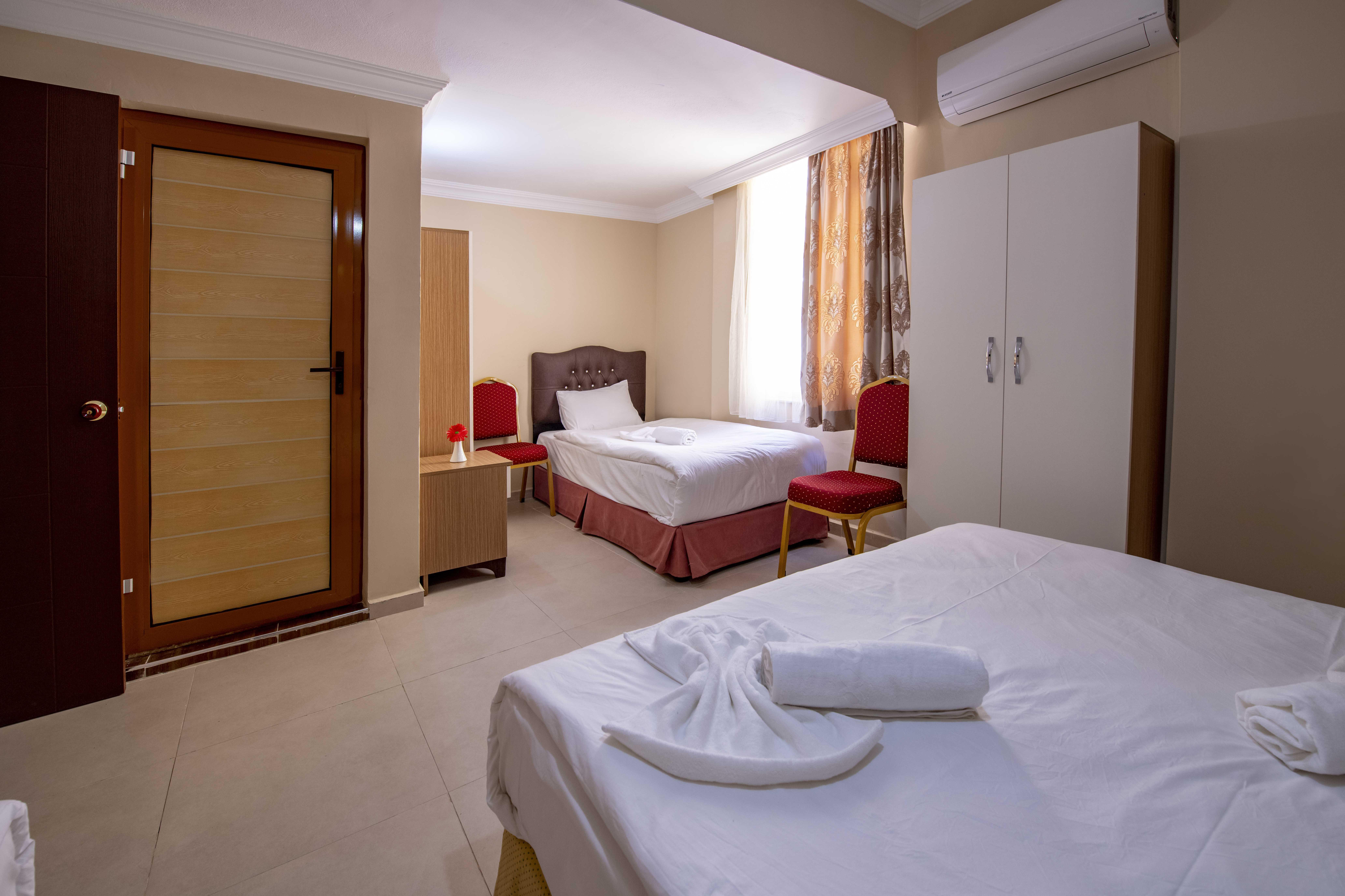 Ahsen Hotel 3*