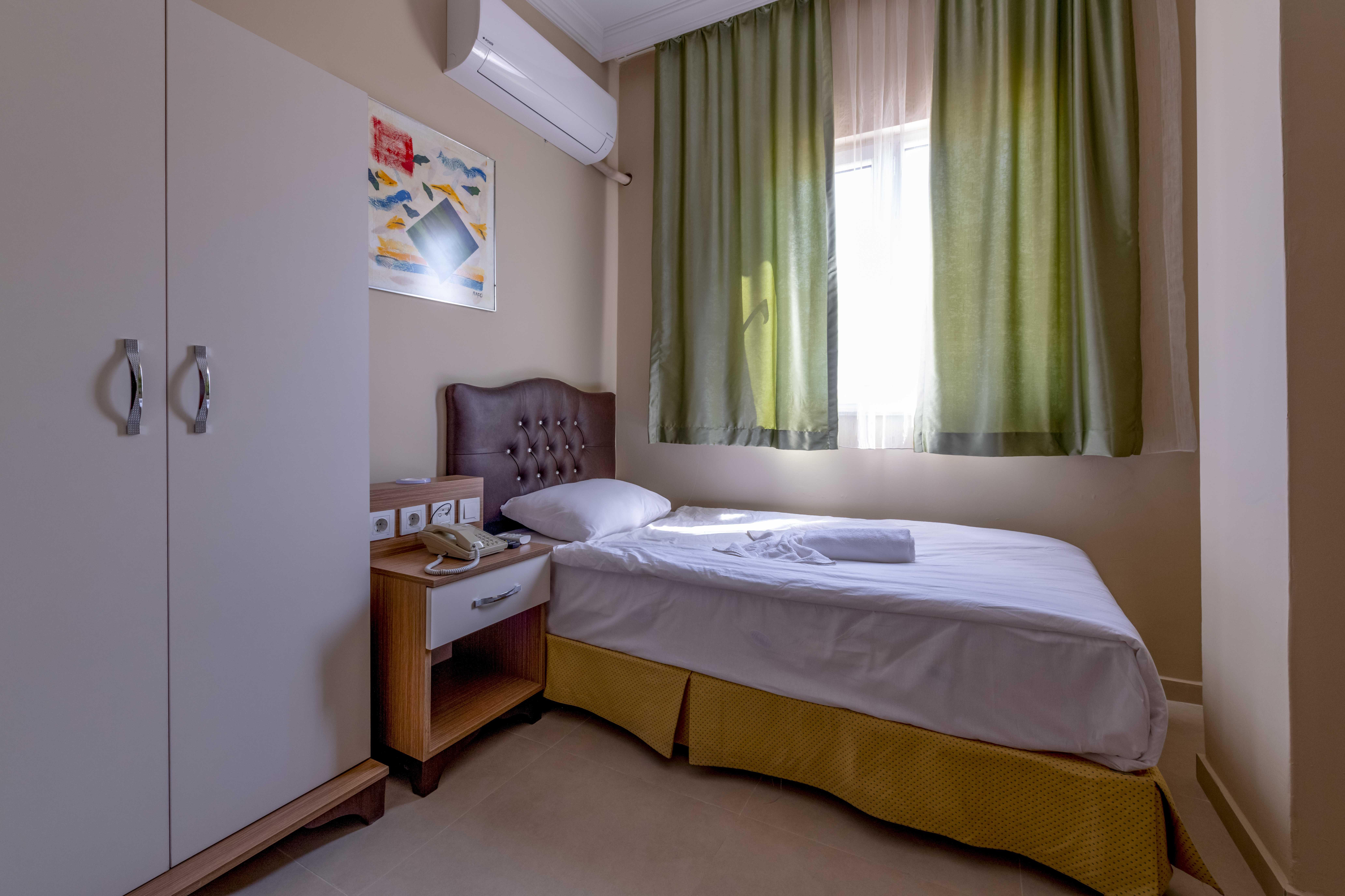 Ahsen Hotel 3*