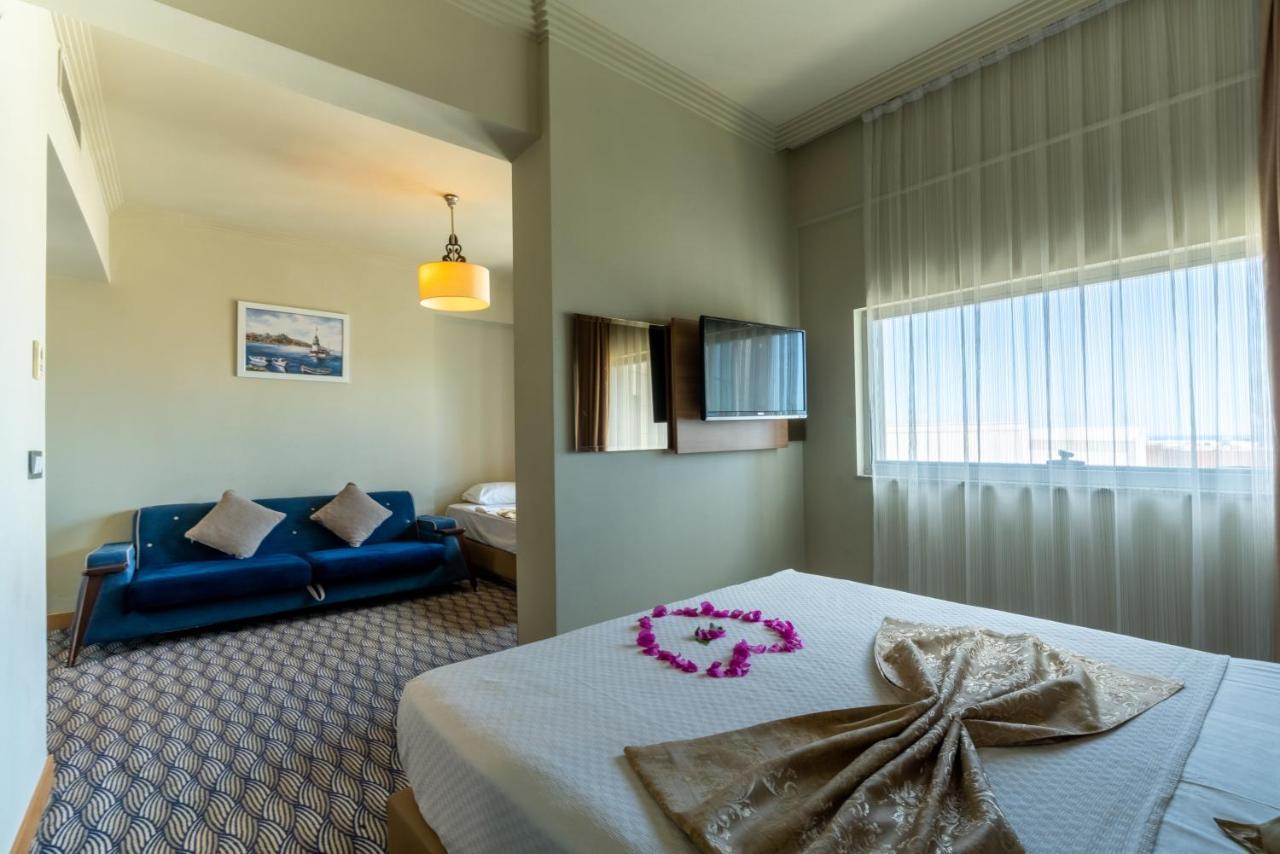 Live Hotel