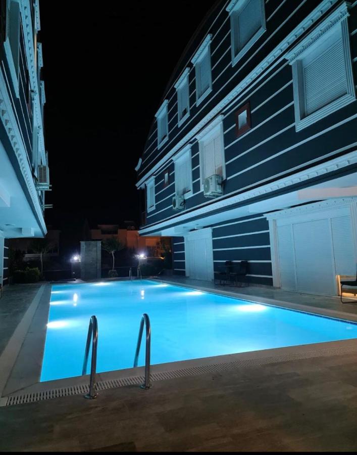 Avullar Palace Apartment