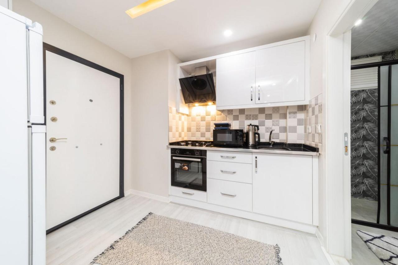 Apartment Modern And Central Flat Near Beach In Muratpasa
