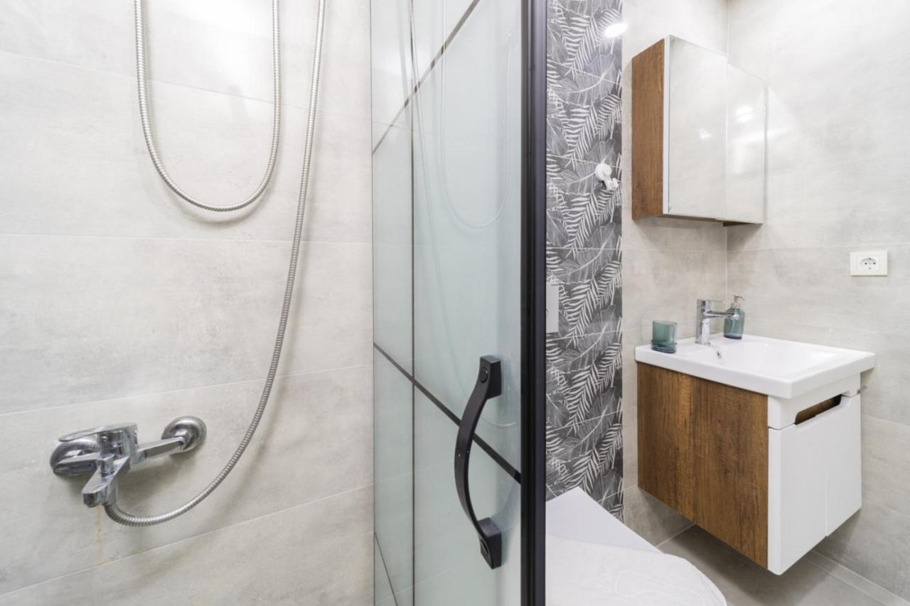 Modern And Central Flat Near Beach In Muratpasa * Antalya