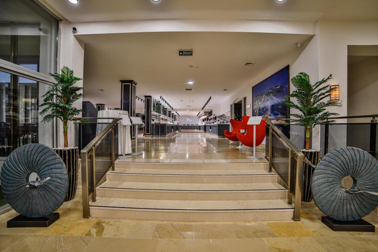 Nashira Hotel 4*