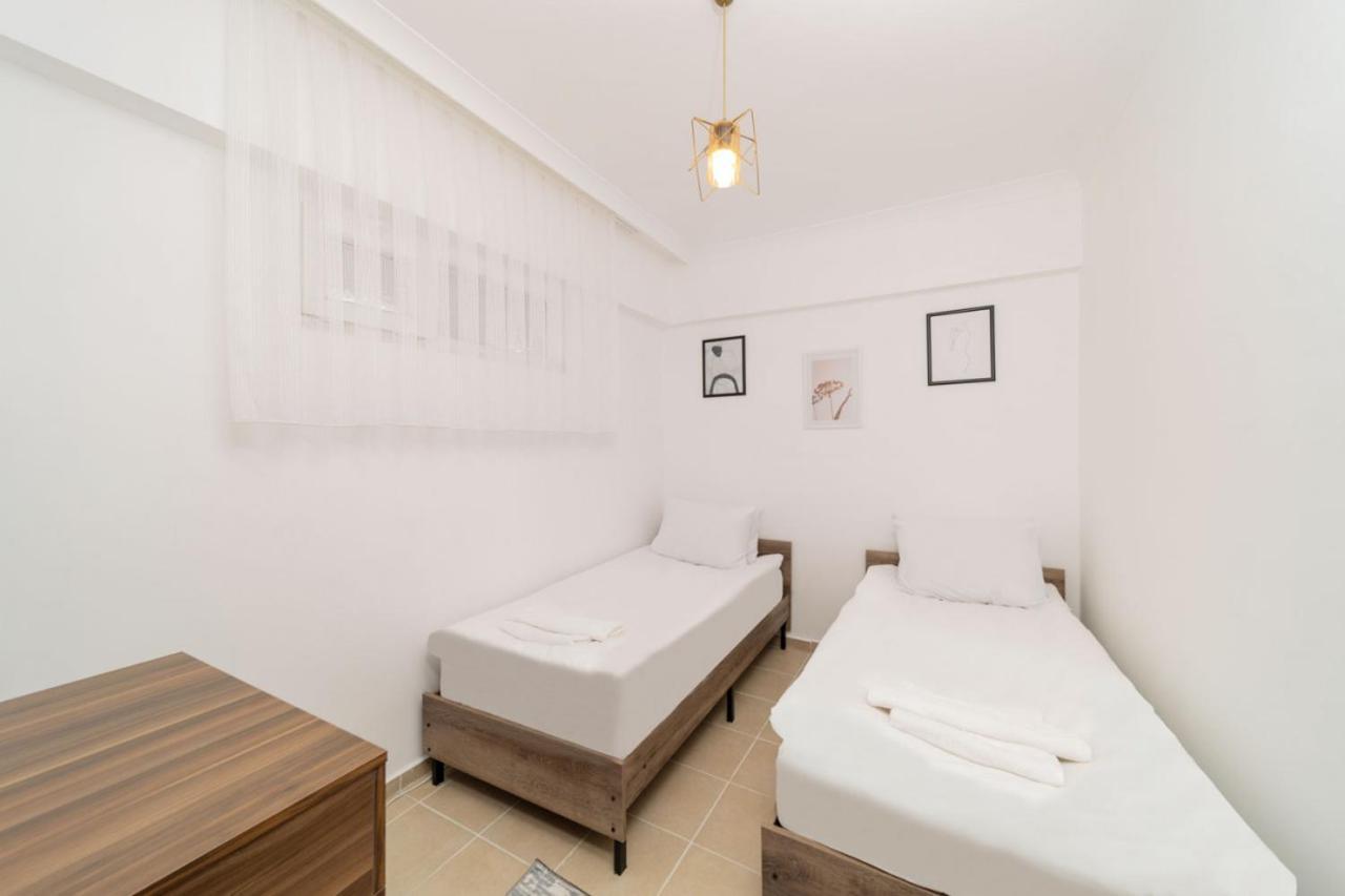 Sea View Flat With Balcony Near In Aksu Apartment Antalya