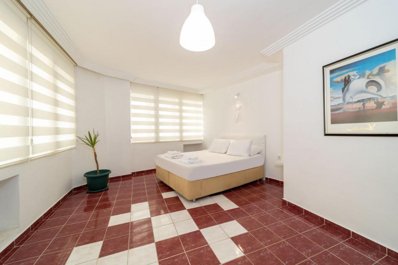 Peaceful Flat Near Trendy Attractions In Muratpasa