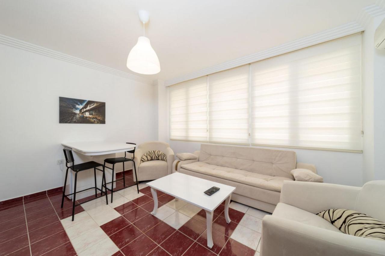 Peaceful Flat Near Trendy Attractions In Muratpasa *