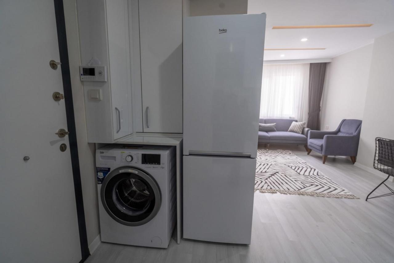 Central Flat Near Beach And Kaleici In Muratpasa Apartment