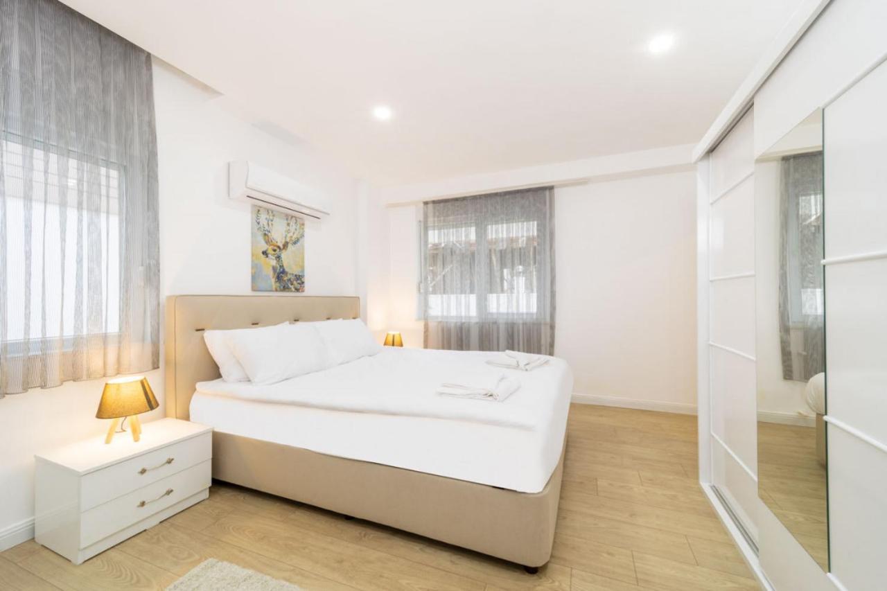 Flat Near Popular Attractions In Muratpasa *