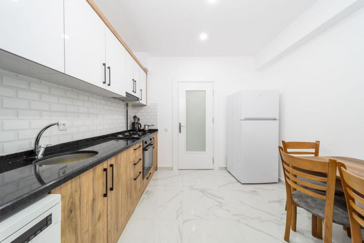 Apartment Flat Near Popular Attractions In Muratpasa