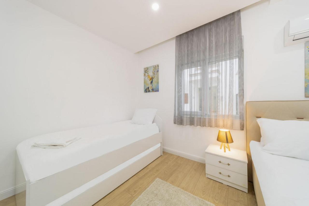 Apartment Flat Near Popular Attractions In Muratpasa