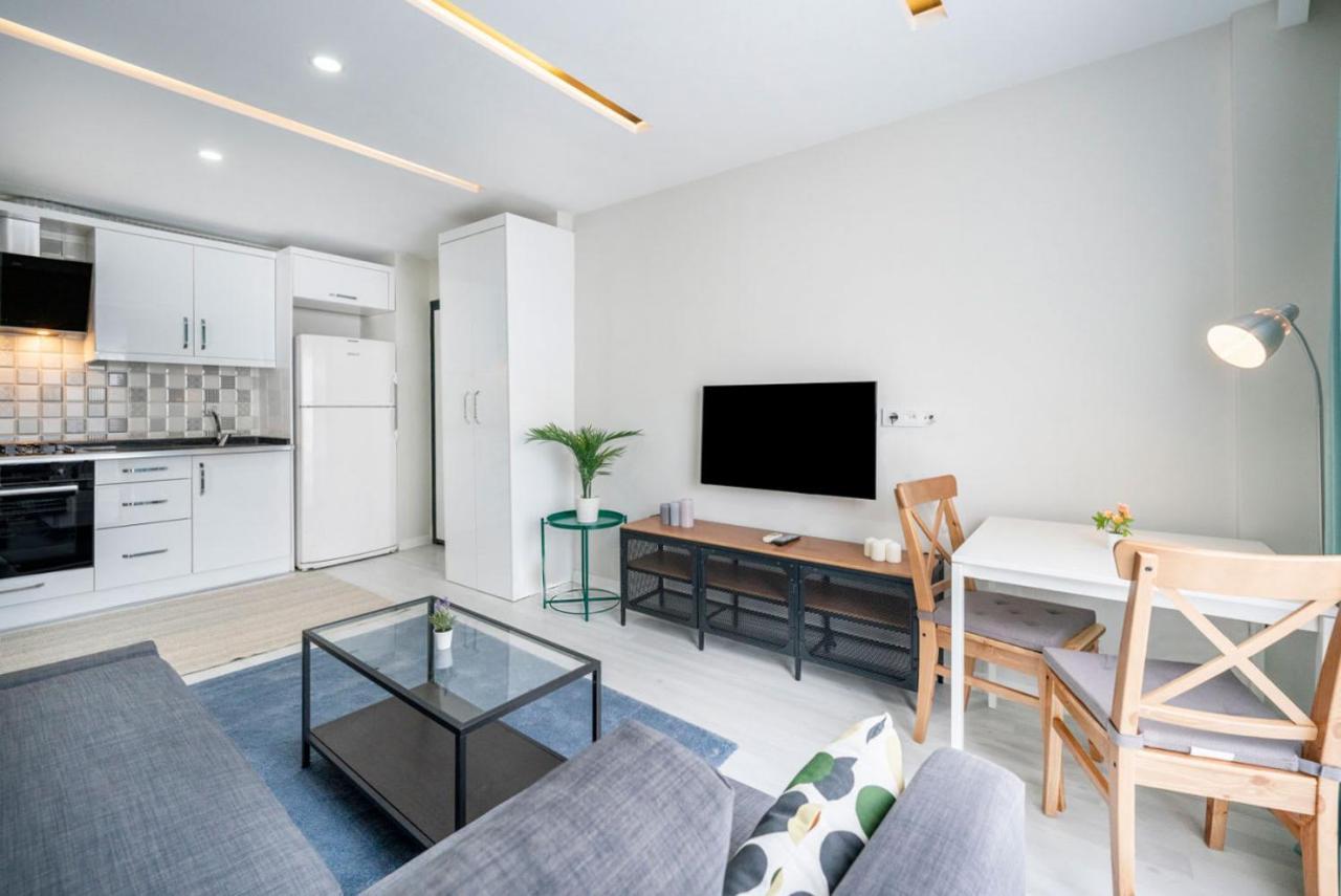 Fabulous Flat Near Beach In Muratpasa Apartment Antalya