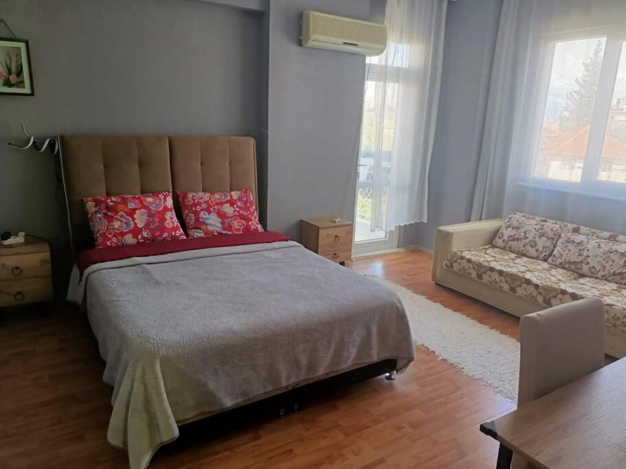 Daire 3+1 Daire.hizli Wifi,havalimani Plaj, Market Yakin *