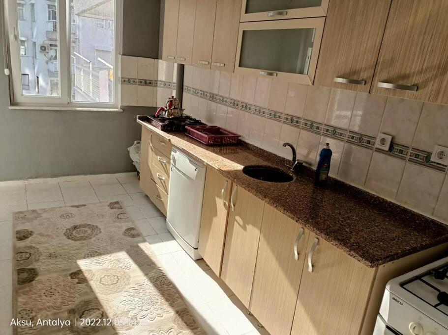 Daire 3+1 Daire.hizli Wifi,havalimani Plaj, Market Yakin Antalya