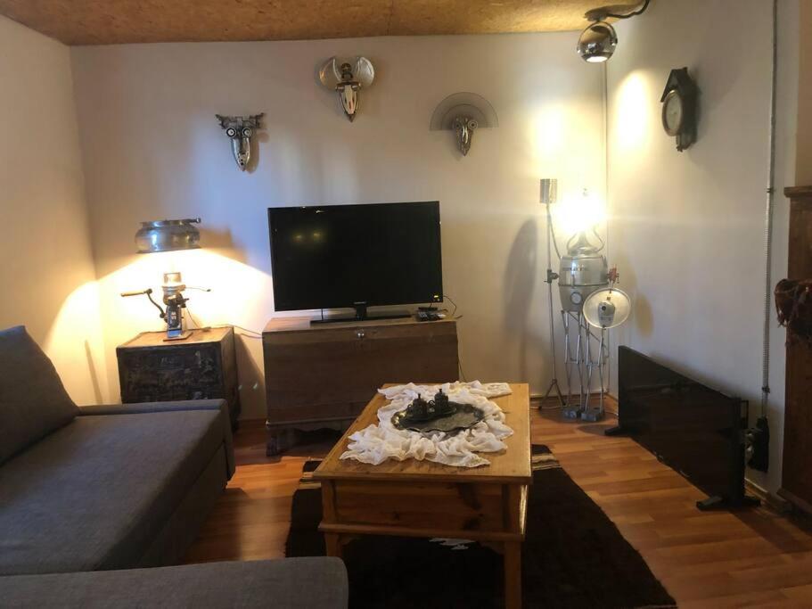 Kaleici Tarihi Lokasyon Bahceli Oezel Muestakil Ev Villa